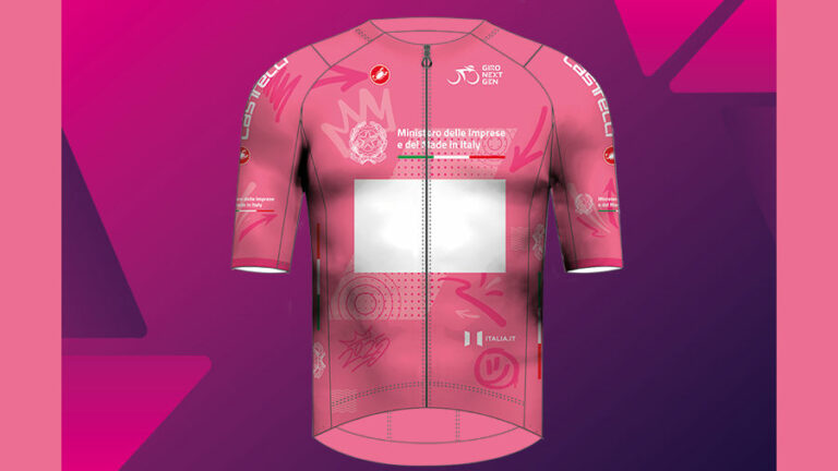 La Maglia Rosa del Giro Next Gen 2025 porta in corsa il valore del Made in Italy grazie al Ministero delle Imprese e del Made in Italy