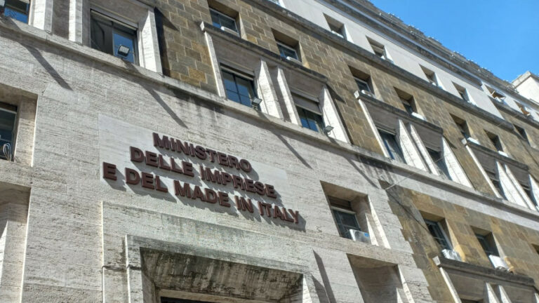 Ex Ilva: l'8 luglio al Mimit incontro sull'accordo di programma interistituzionale