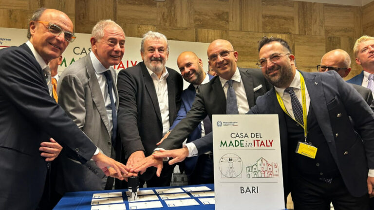 Urso inaugura Casa del Made in Italy di Bari