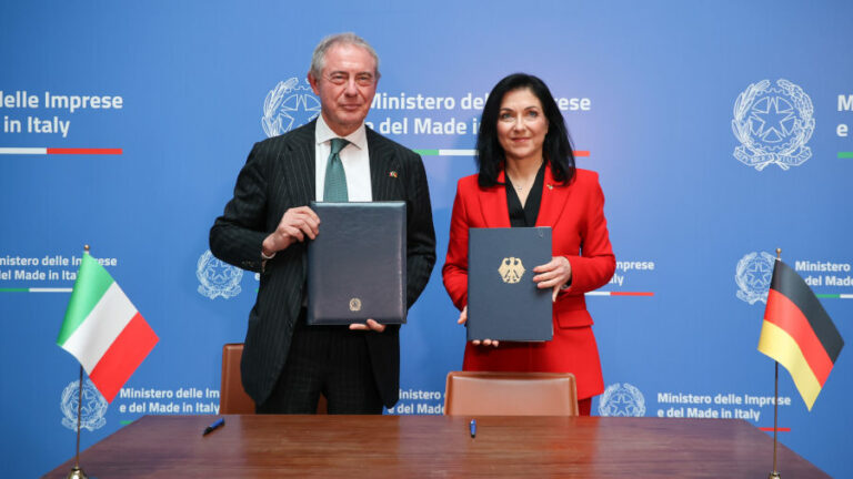 2° Forum italo-tedesco: appello Urso-Reiche all'Ue, "Decisioni tempestive e coraggiose per auto, siderurgia e imprese energivore"