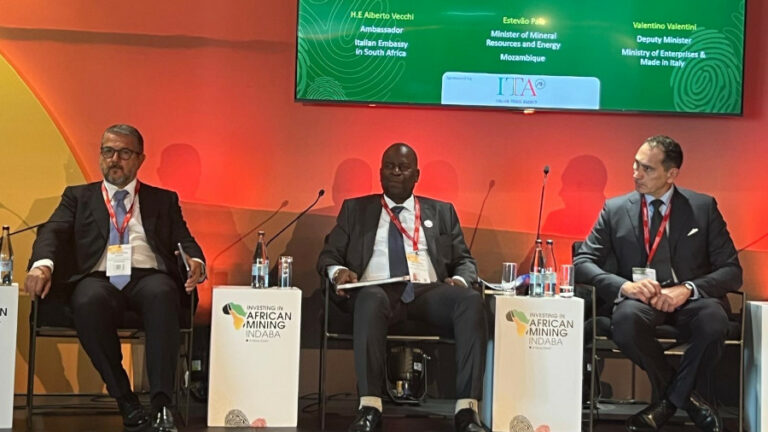 Il vice ministro Valentini a Indaba Mining, evento internazionale dedicato al settore minerario