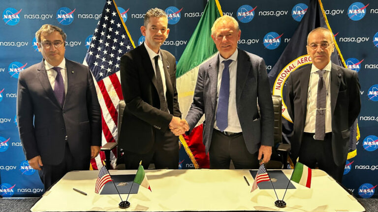 Spazio: Urso firma a Washington accordo con la NASA sul modulo abitativo lunare italiano