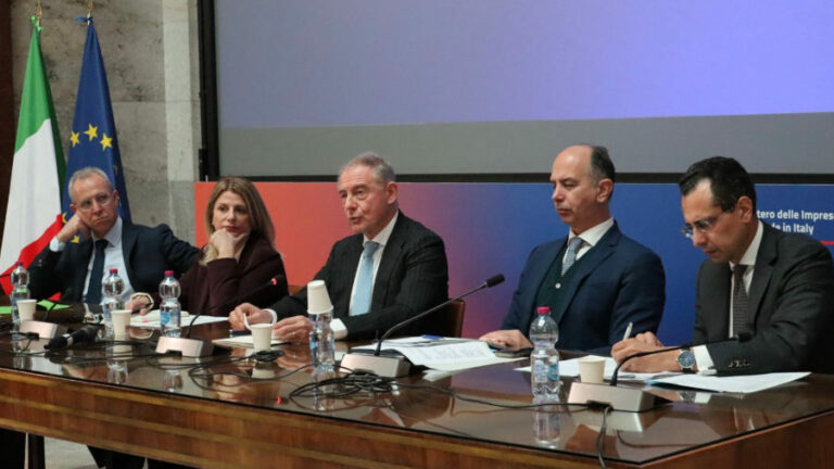 PMI: Urso, "Legge annuale svolta importante per nostra competitività, ma Ue deve accelerare su riforme"