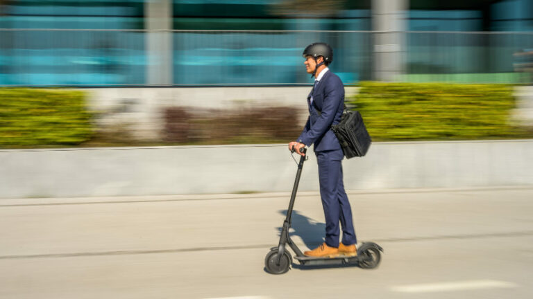 Mimit-Mit: obbligo assicurazione monopattini dal 16 luglio