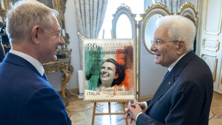 2 Giugno: presentato al Presidente della Repubblica, Sergio Mattarella, il francobollo celebrativo