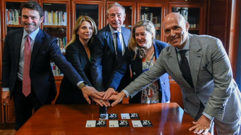 Filatelia: presentato al Mimit il francobollo dedicato a La Perla