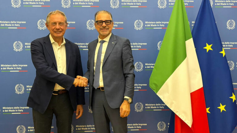 Spazio, Urso incontra DG ESA Aschbacher: “Ruolo guida dell’Italia”
