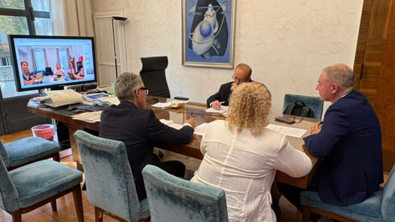 Spazio: Urso incontra sottosegretario UK Lloyd, “Partenariato rafforzato per nuove opportunità industriali”