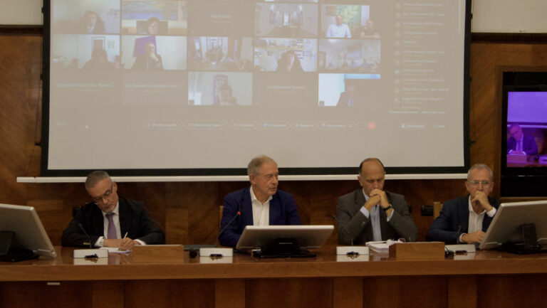 Ex Ilva: presentati al Tavolo Taranto 17 progetti per oltre 2 miliardi di investimenti