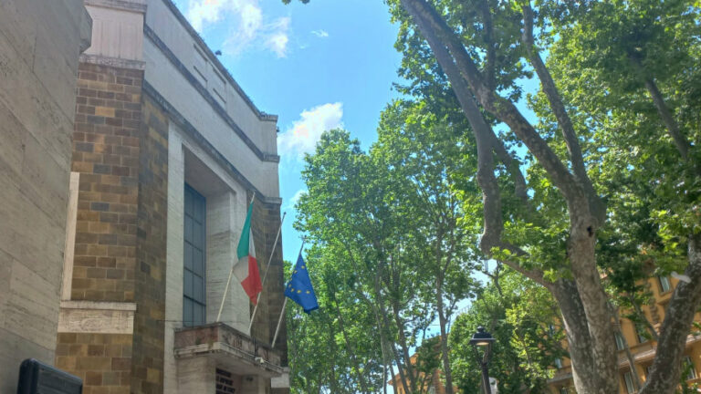 Frequenze: pubblicato in Gazzetta Ufficiale avviso di gara per assegnazione banda 26Ghz bassa