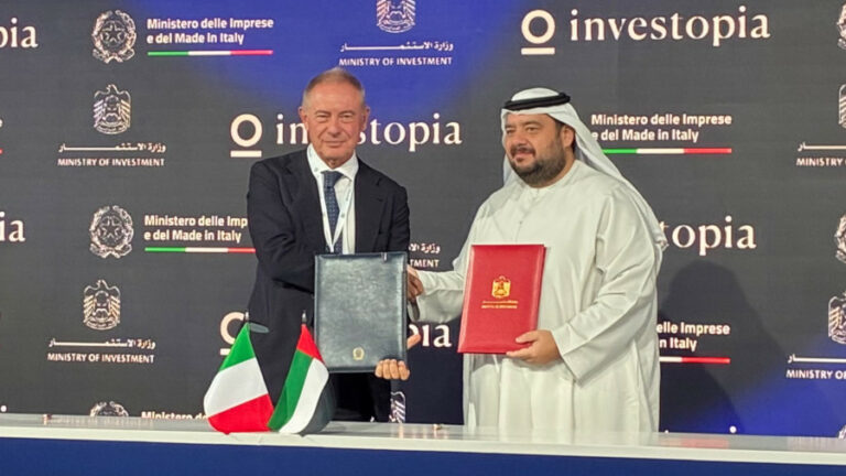 Emirati: Urso firma intesa con ministro Al Suwaidi su partnership tecnologiche e industriali