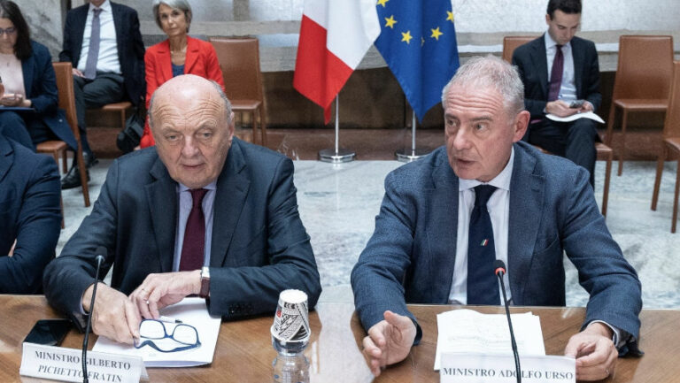 Raffinerie: imprese a Urso e Pichetto, “disponibili a valutare aumenti produttivi”